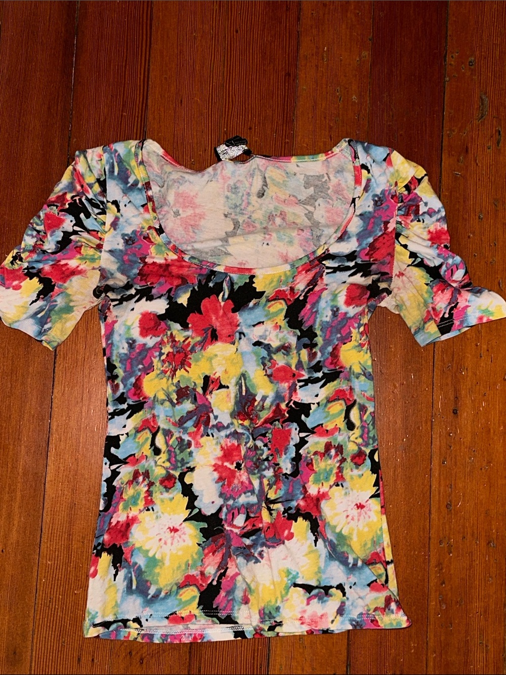 Vibrant Multicolor Floral Print Scoop Neck Ruched Puff Short Sleeve Cotton Top